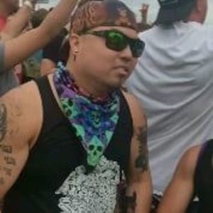 Meet your Posher, Khuong